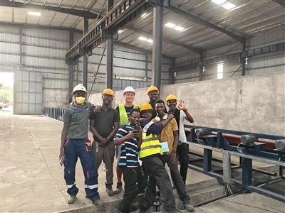 Nos ingénieurs se sont rendus en Afrique pour fournir des services d'installa...